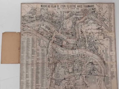 Plane de la ville de Lyon avec le tracé des tramways
