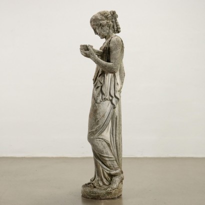 Estatua de jardín de figura femenina