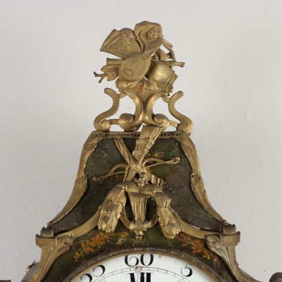 Horloge avec étagère en bois