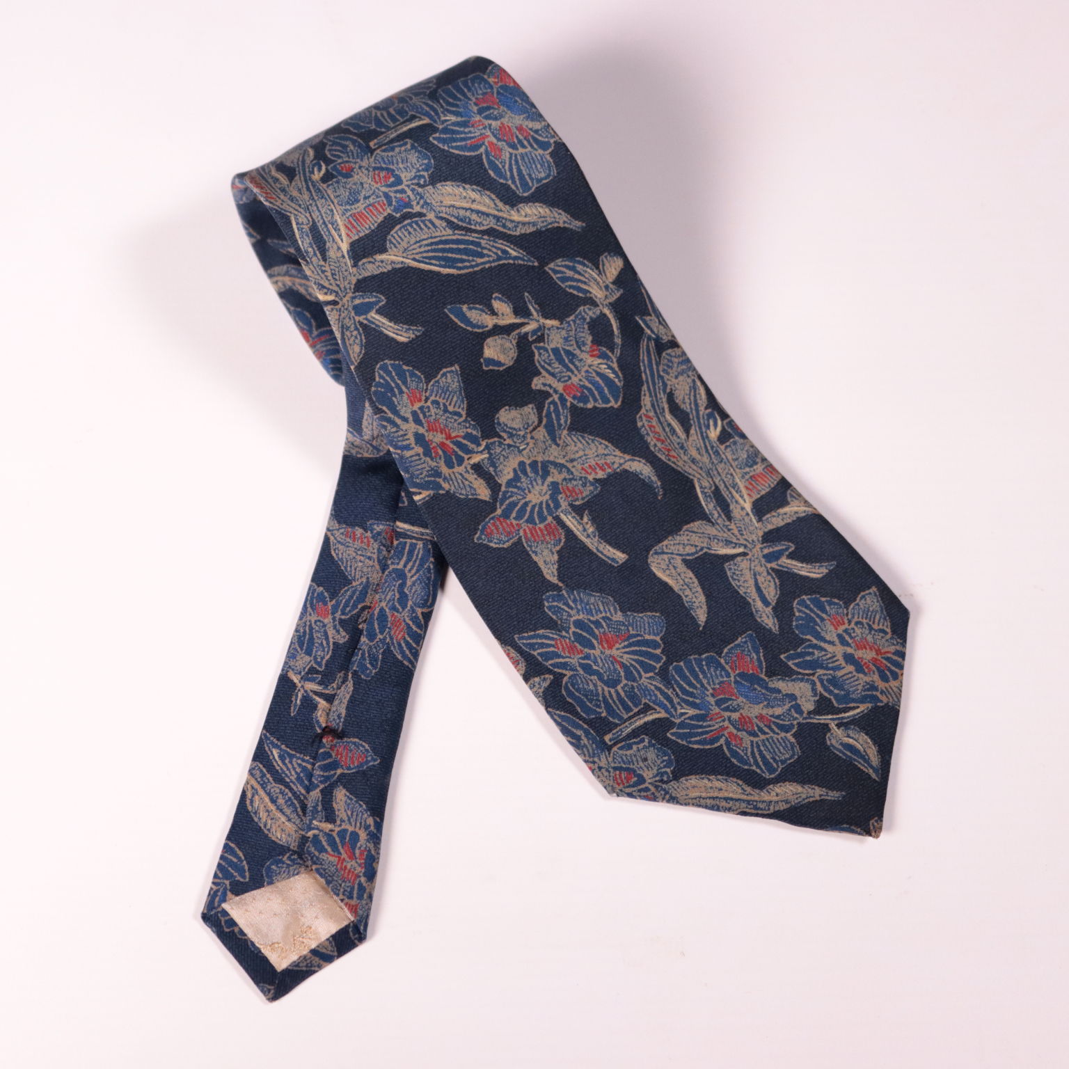 LOUIS VUITTON, Krawatte, Seide. Vintagekleidung & Accessoires - Auctionet